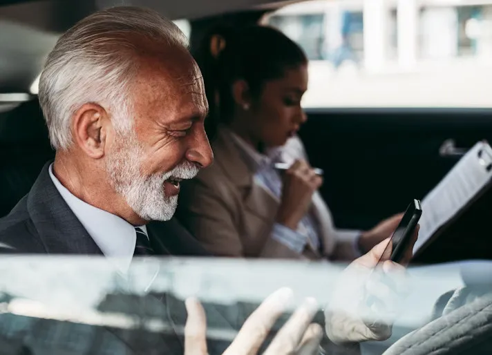 Premium Photo 1661458396512 57b01b5e52ff (1)